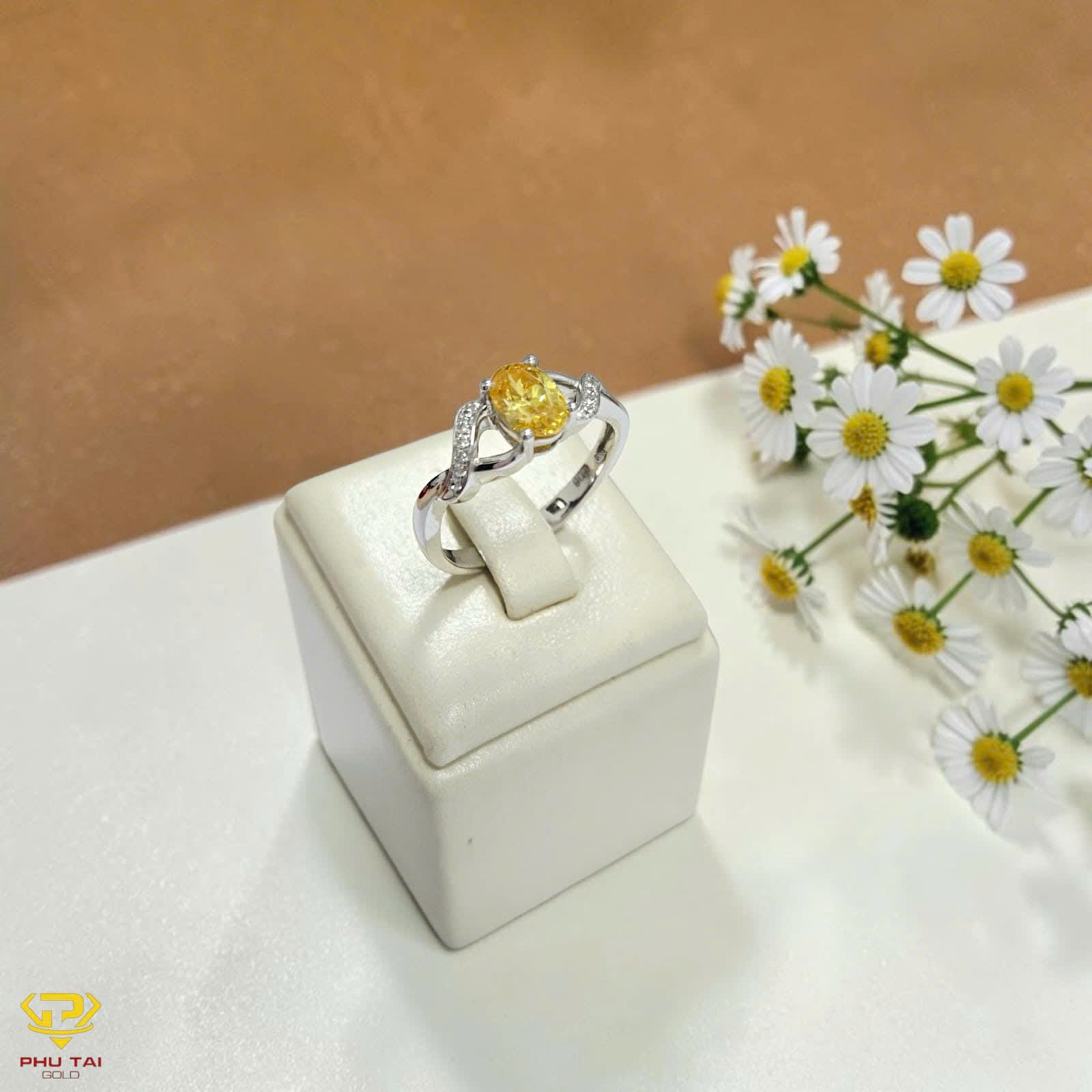 Nhẫn nữ đính đá (mã NĐ 1268)